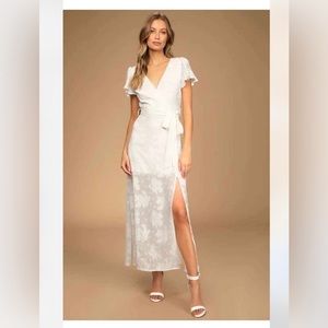 NWT Lulus Compelling Love White Jacquard Short Sleeve Maxi Dress
